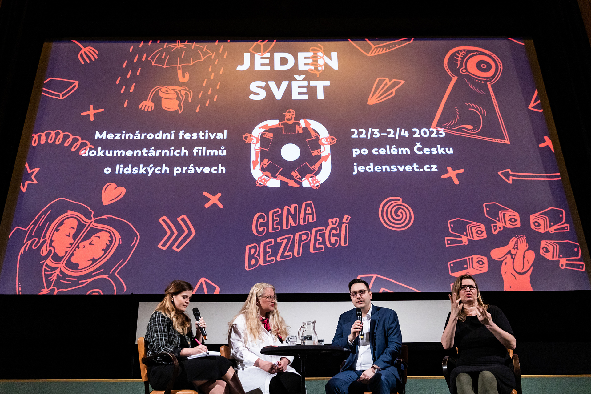Debaty Jeden svět 2023